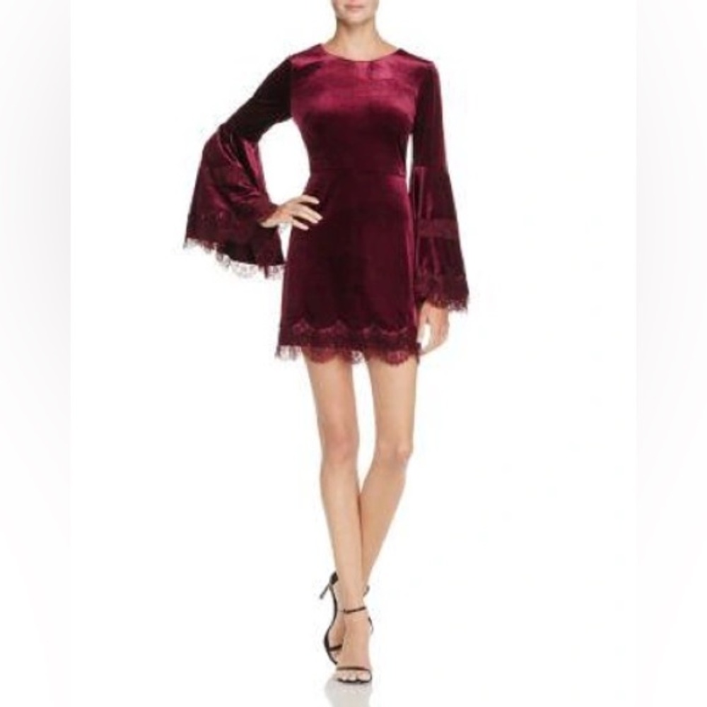 NWT AQUA SIZE S Bell sleeve Velvet & Lace Dress BURGUNDY MINI